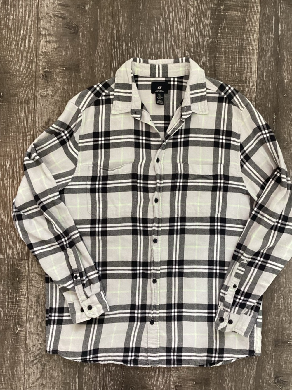 H&M Black & White Plaid Flannel Shirt Neon Yellow Accent Mens Large Regular Fit